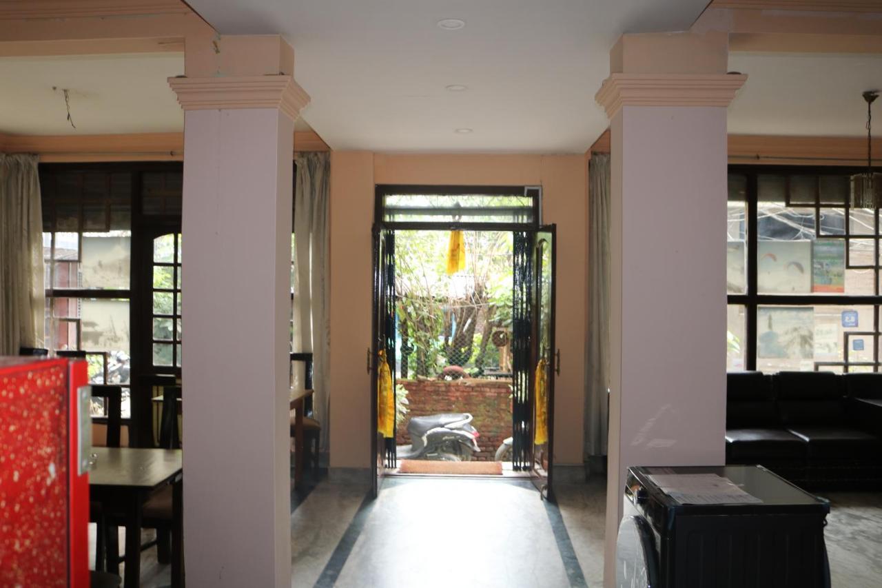 Om Tara Guest House Pvt Ltd Catmandu Exterior foto