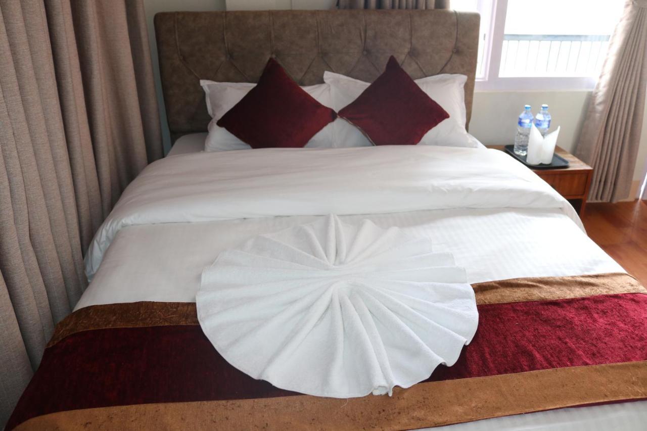 Om Tara Guest House Pvt Ltd Catmandu Exterior foto
