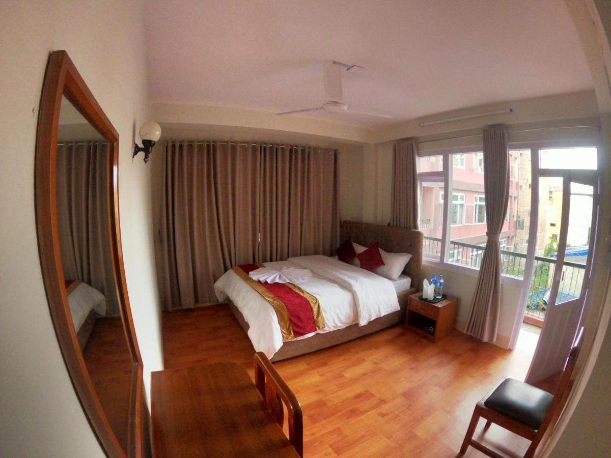 Om Tara Guest House Pvt Ltd Catmandu Exterior foto