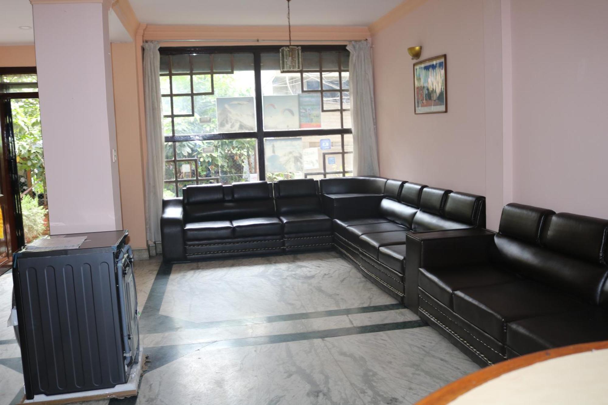 Om Tara Guest House Pvt Ltd Catmandu Exterior foto