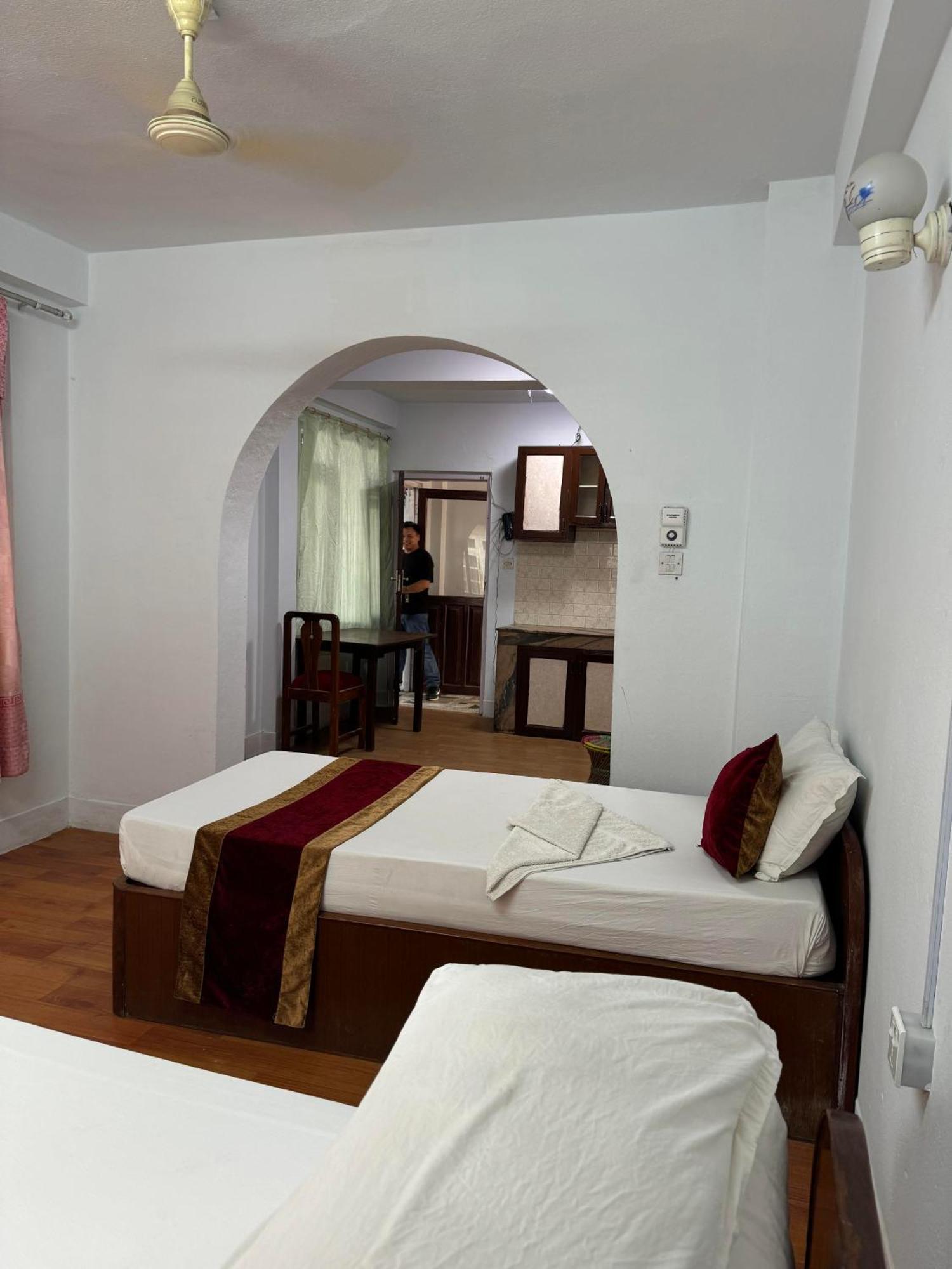 Om Tara Guest House Pvt Ltd Catmandu Exterior foto