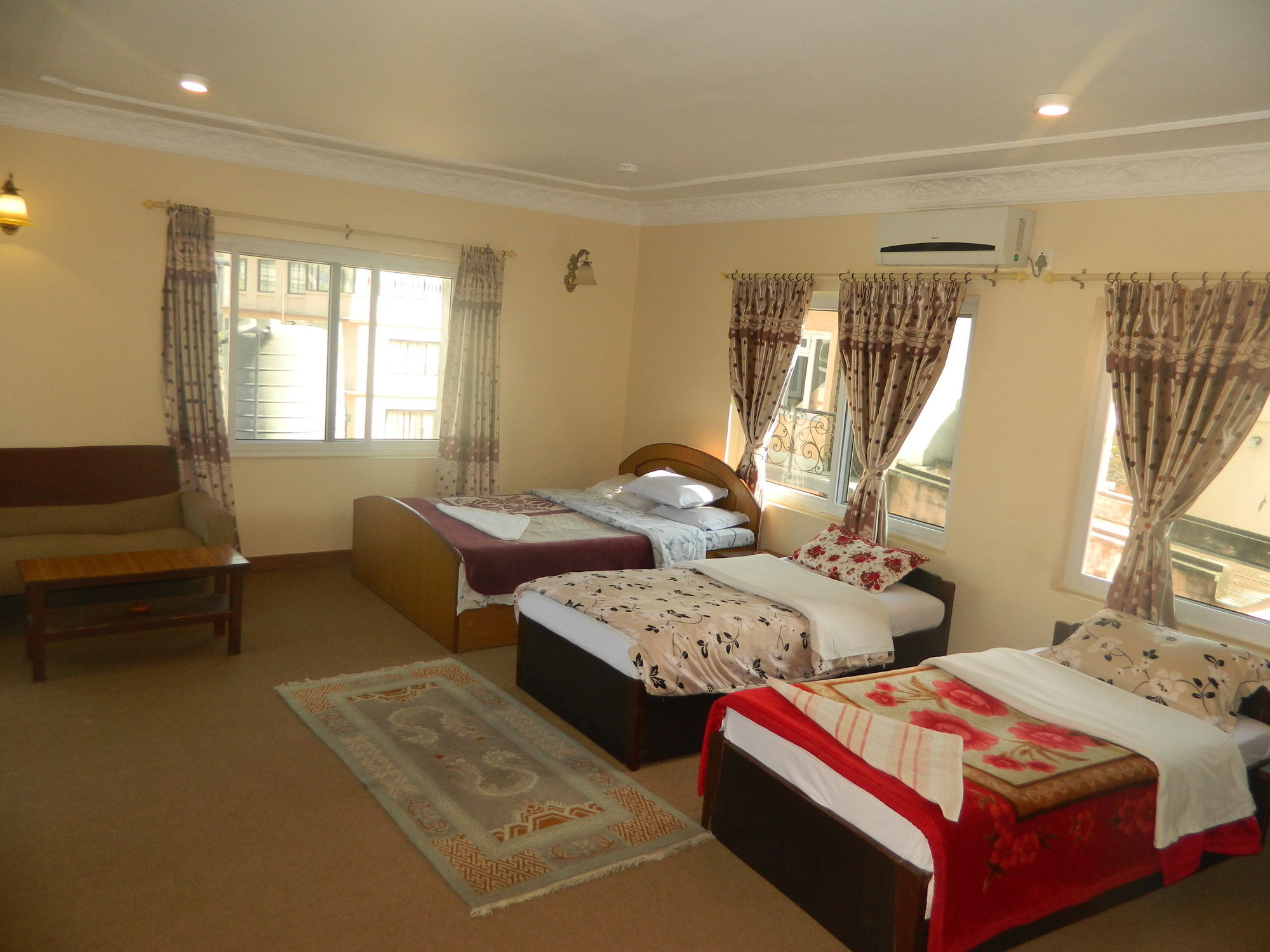 Om Tara Guest House Pvt Ltd Catmandu Exterior foto